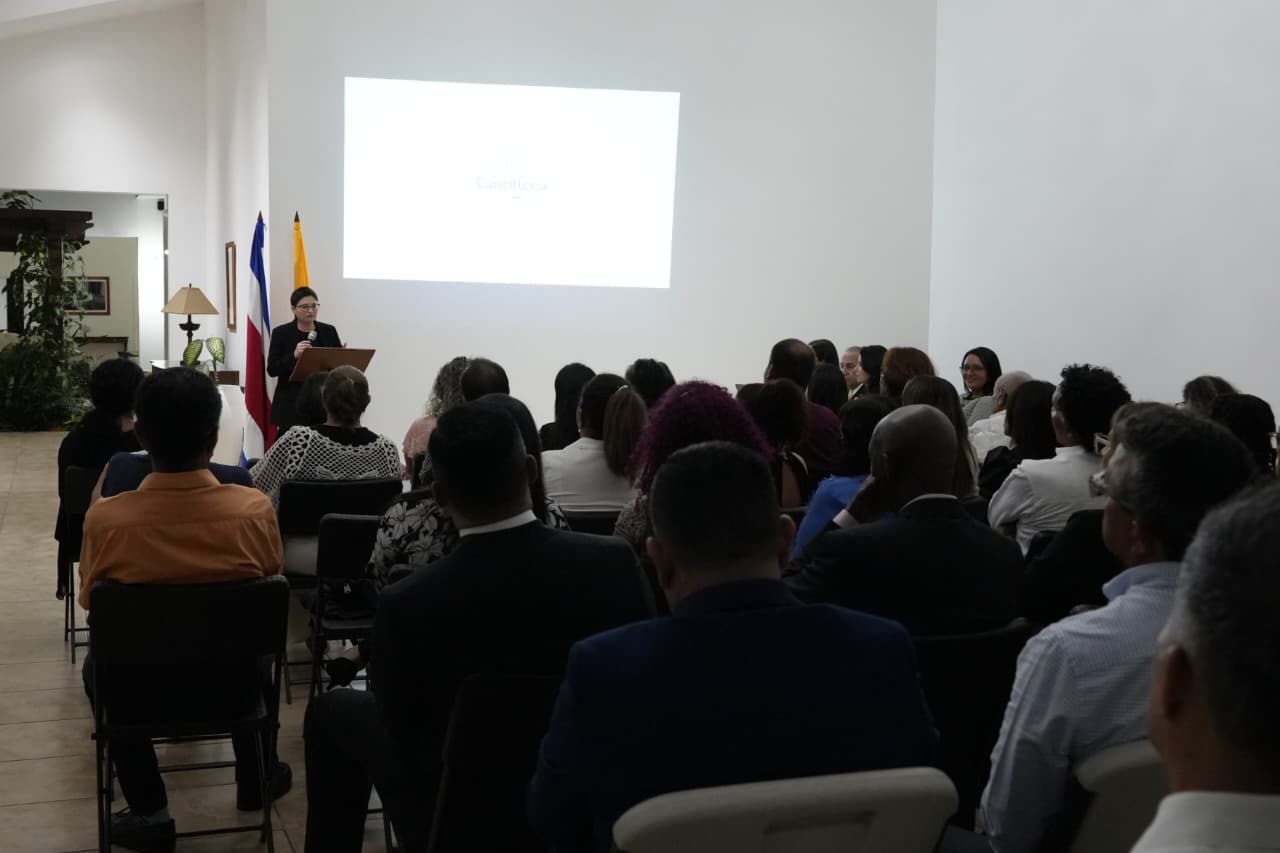Vicecanciller de Colombia participó en la Transmisión de Mando Presidencial de Costa Rica y reafirmó el compromiso con el fortalecimiento de la relación bilateral